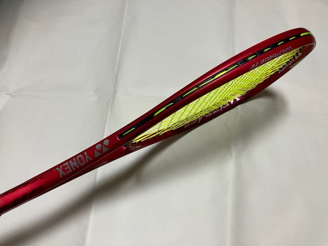 ボルトレイジ7Vテニスラケット 赤