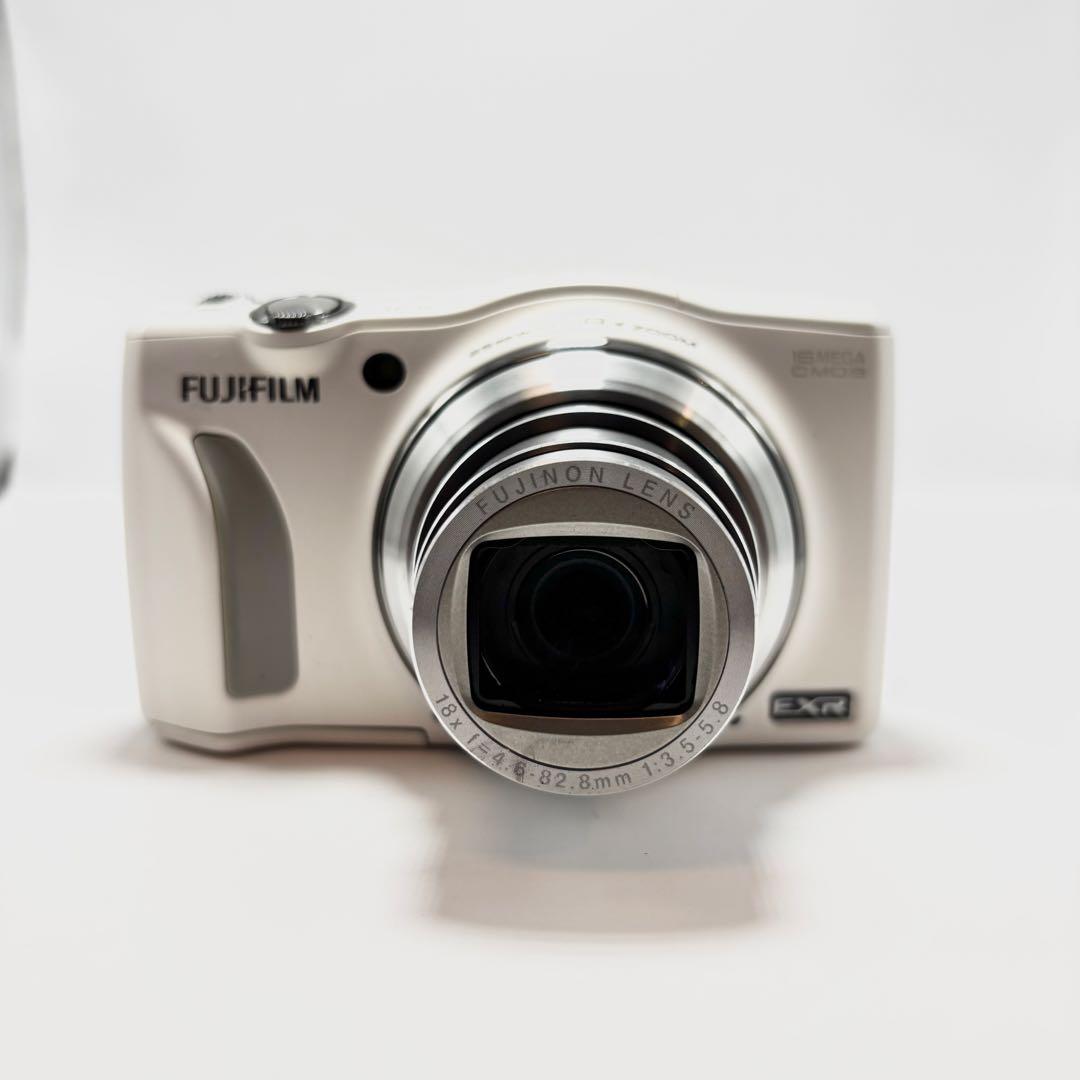 【週末限定値下げ】【美品】FUJIFILM FinePix F820EXR