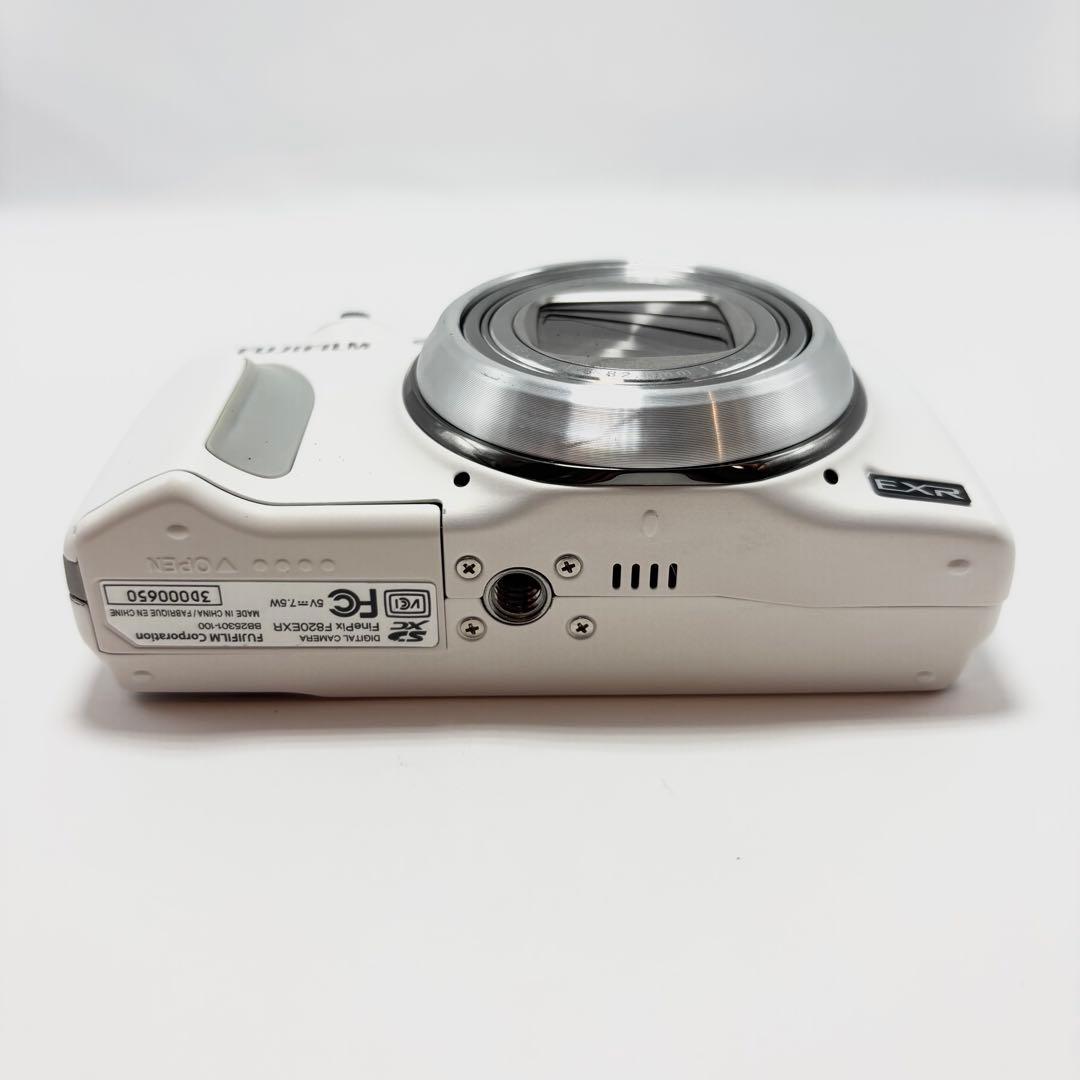 【週末限定値下げ】【美品】FUJIFILM FinePix F820EXR