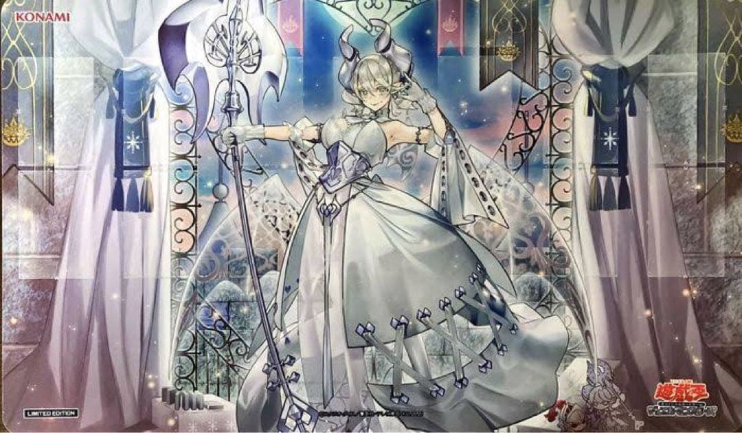遊戯王ラビュリンス　プレイマット、スリーブ＋白銀姫絵違い25thシクセット値下げ