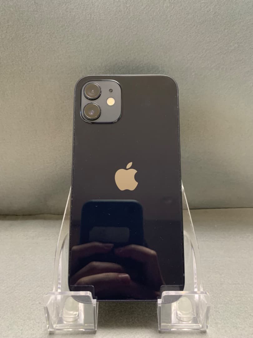 美品 国内版 SIMフリー iPhone12 256GB ブラック色