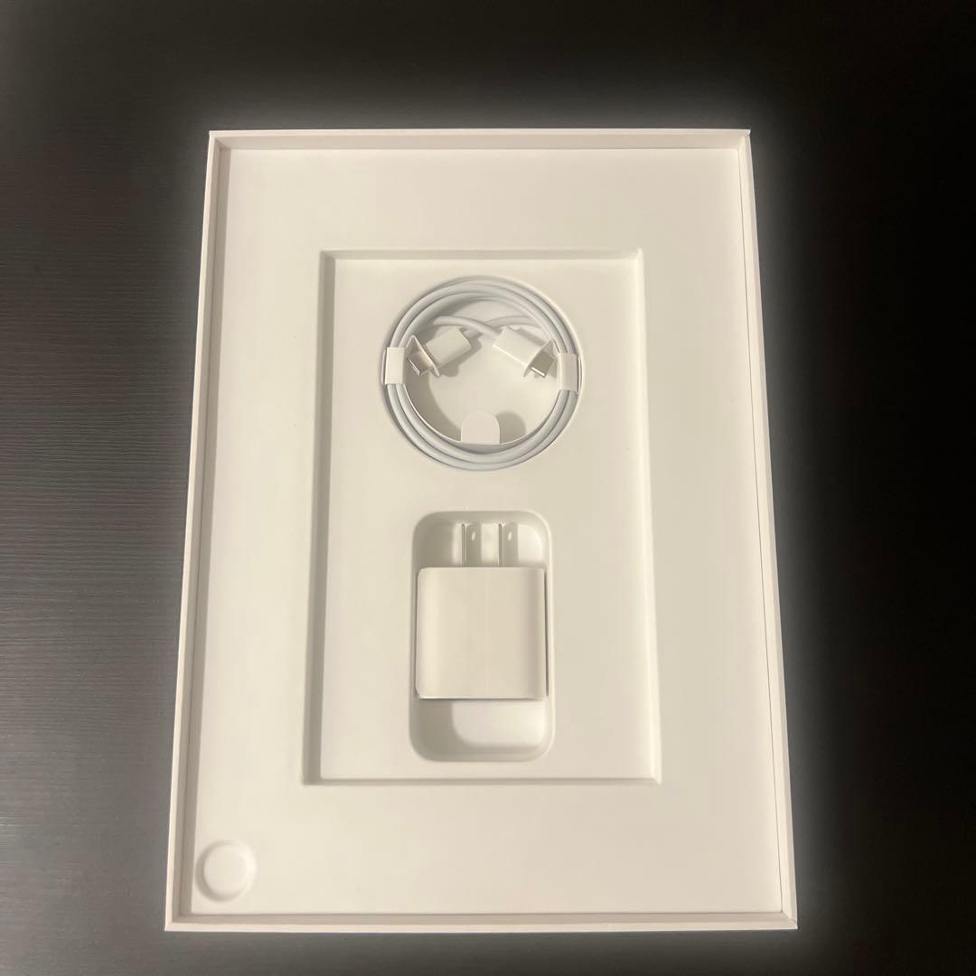 【美品】 iPad Air (第5世代) 64GB Wi-Fi スターライト