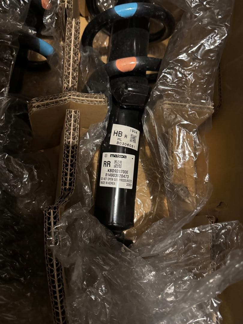 CX60純正サスペンション