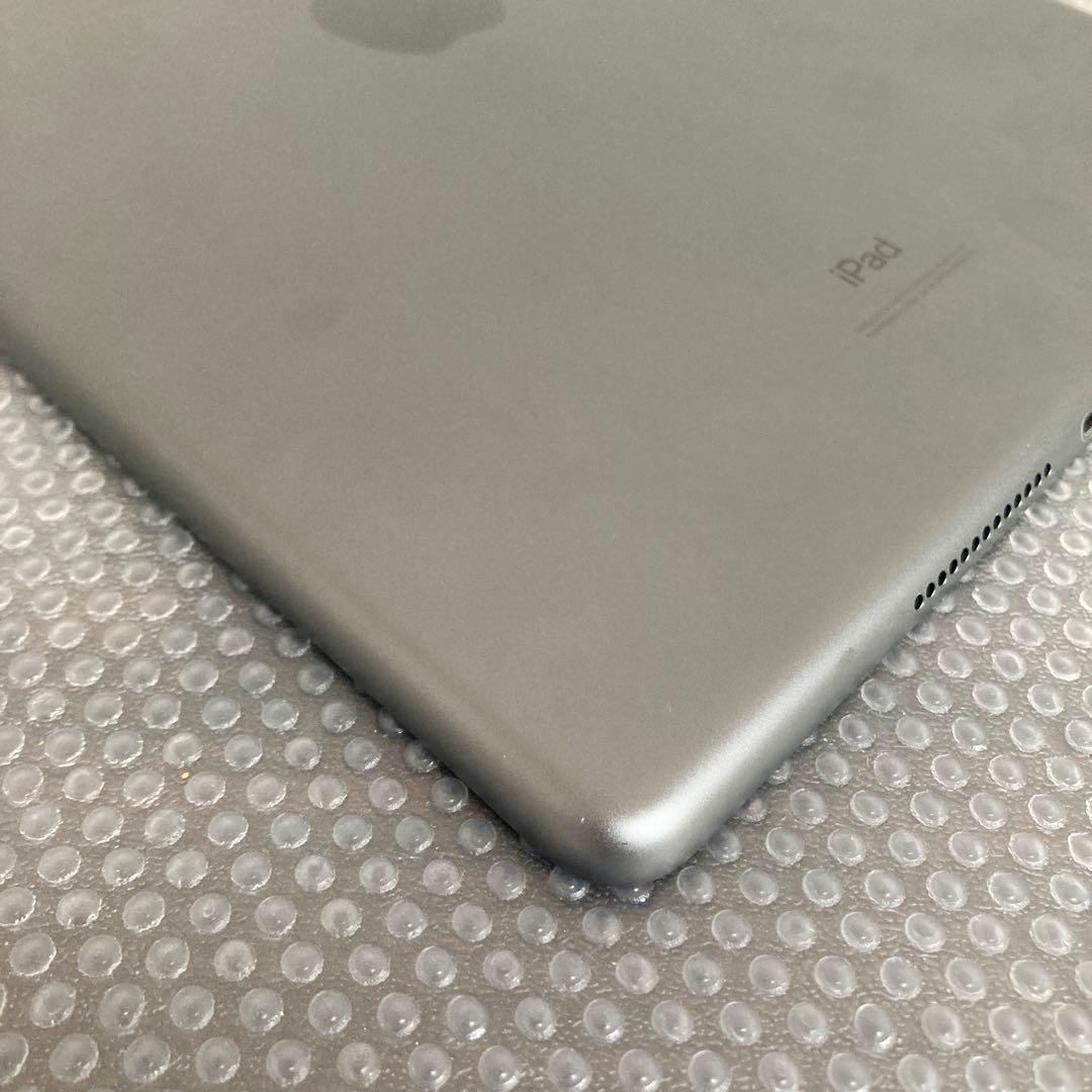 2492 電池最良好☆比較的美品☆iPad7第7世代128GB WIFIモデル☆