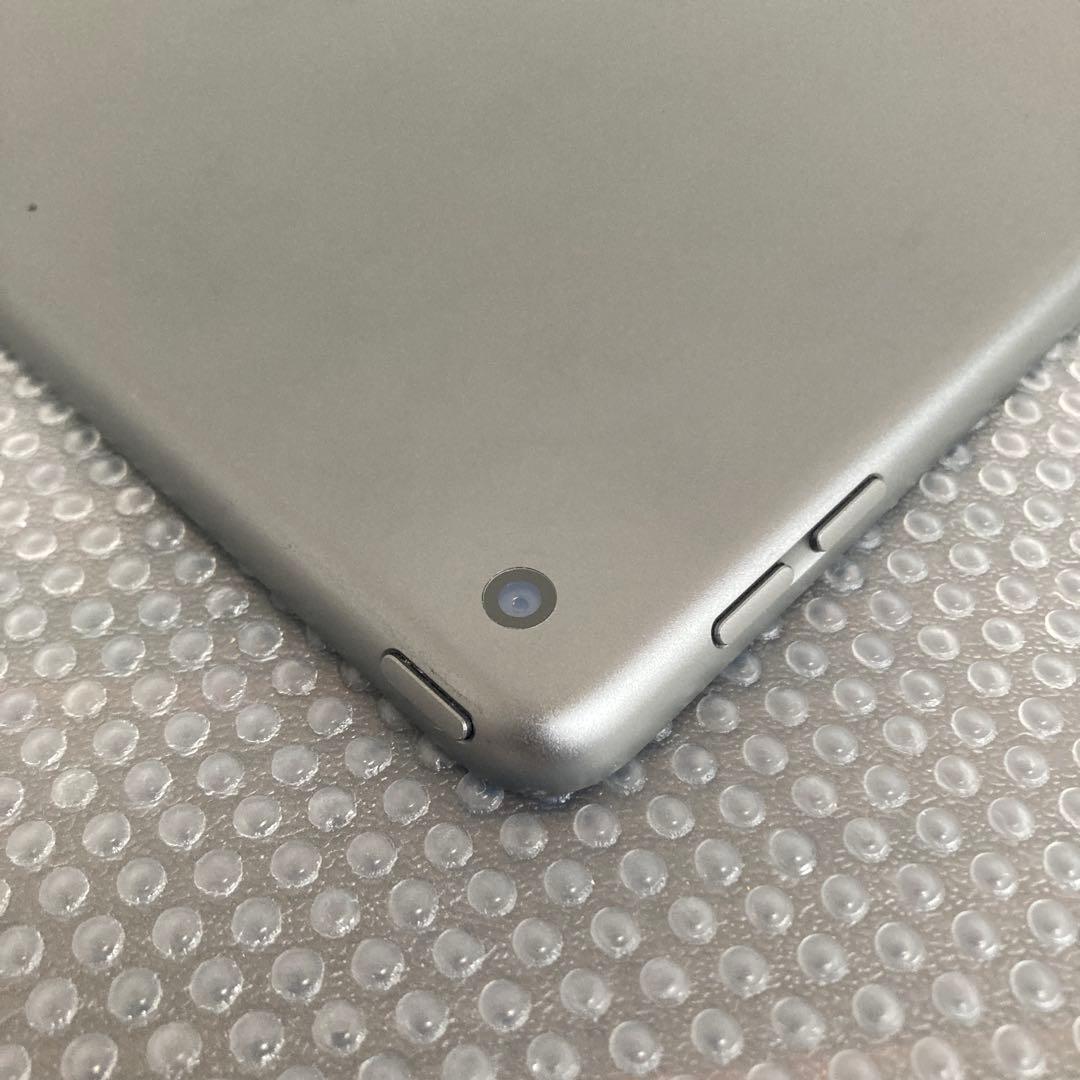 2492 電池最良好☆比較的美品☆iPad7第7世代128GB WIFIモデル☆