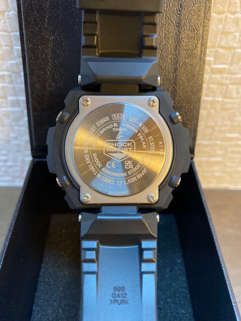 【極美品】CASIO G-SHOCK　GST-W300-1AJF 電波ソーラー