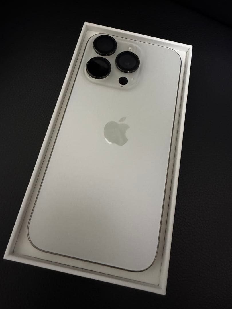 SIMフリー iPhone15Pro 128GB ホワイトチタニウム