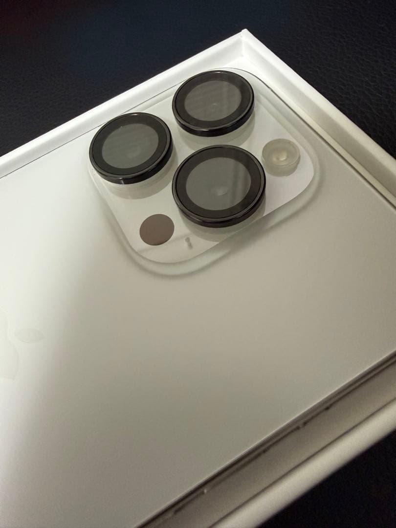 SIMフリー iPhone15Pro 128GB ホワイトチタニウム