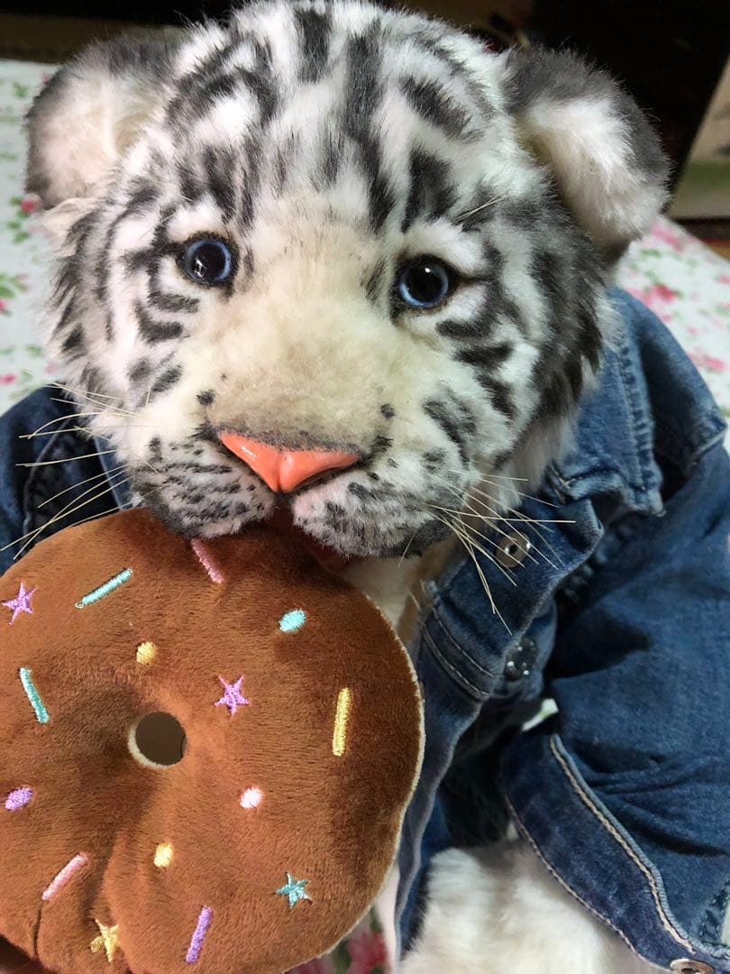 ホワイトタイガー ぬいぐるみ⭐️リボーンドール⭐️海外作家