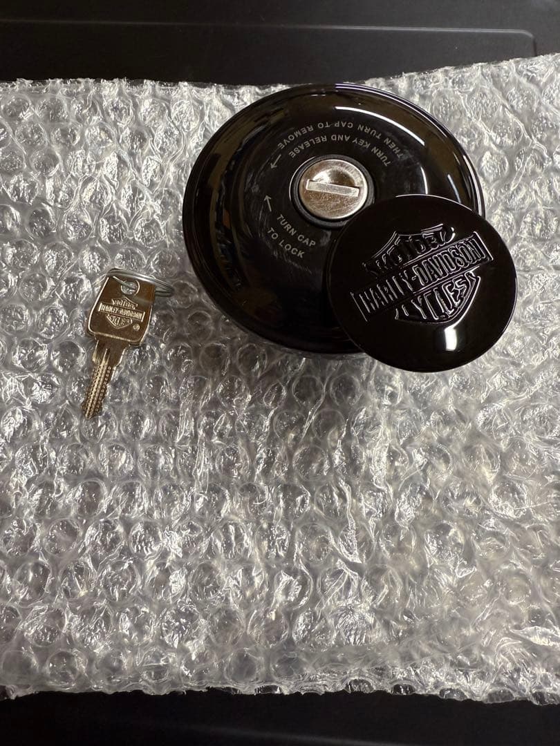 ハーレー純正フューエル(ガソリン)鍵付きキャップ