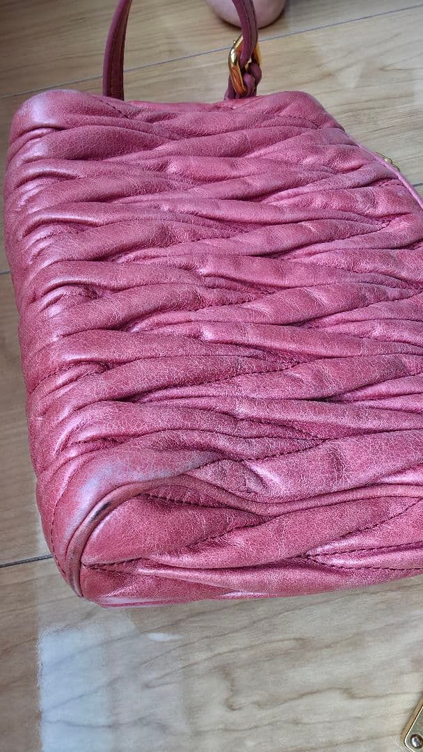 ミュウミュウ マテラッセ　マトラッセ　ミニバッグ　MIUMIU　ピンク