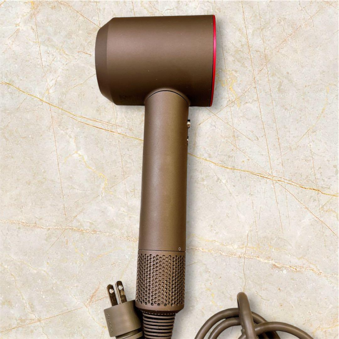 送料込み♡ダイソンドライヤー　HD08 ピンク Dyson アイアン/フューシャ