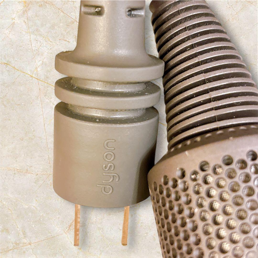 送料込み♡ダイソンドライヤー　HD08 ピンク Dyson アイアン/フューシャ