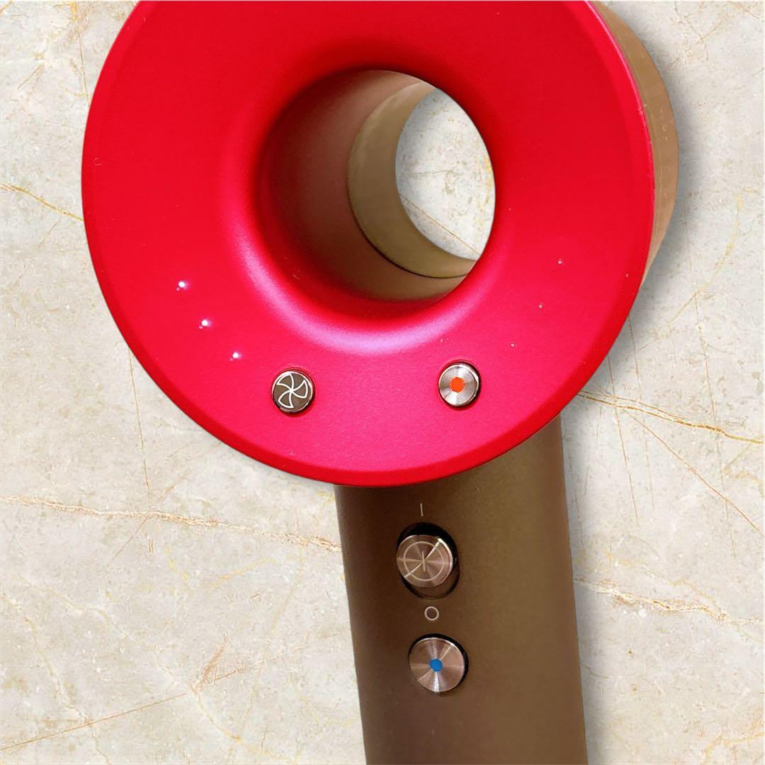 送料込み♡ダイソンドライヤー　HD08 ピンク Dyson アイアン/フューシャ