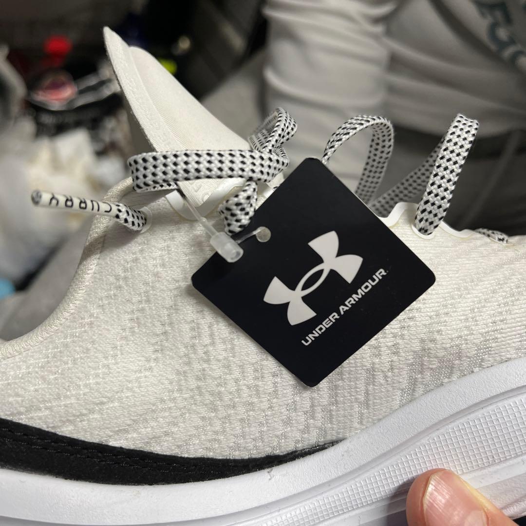 カリー12 白黒　タグ付き！