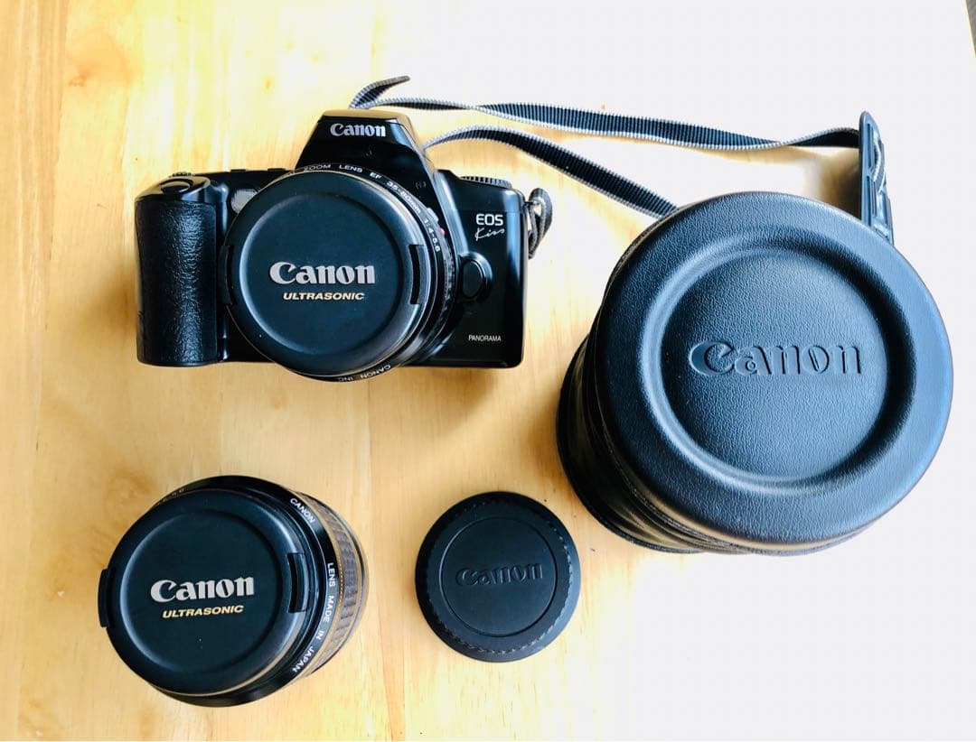 CanonキャノンEOS Kissレンズ２つセット付き一眼レフフィルムカメラ