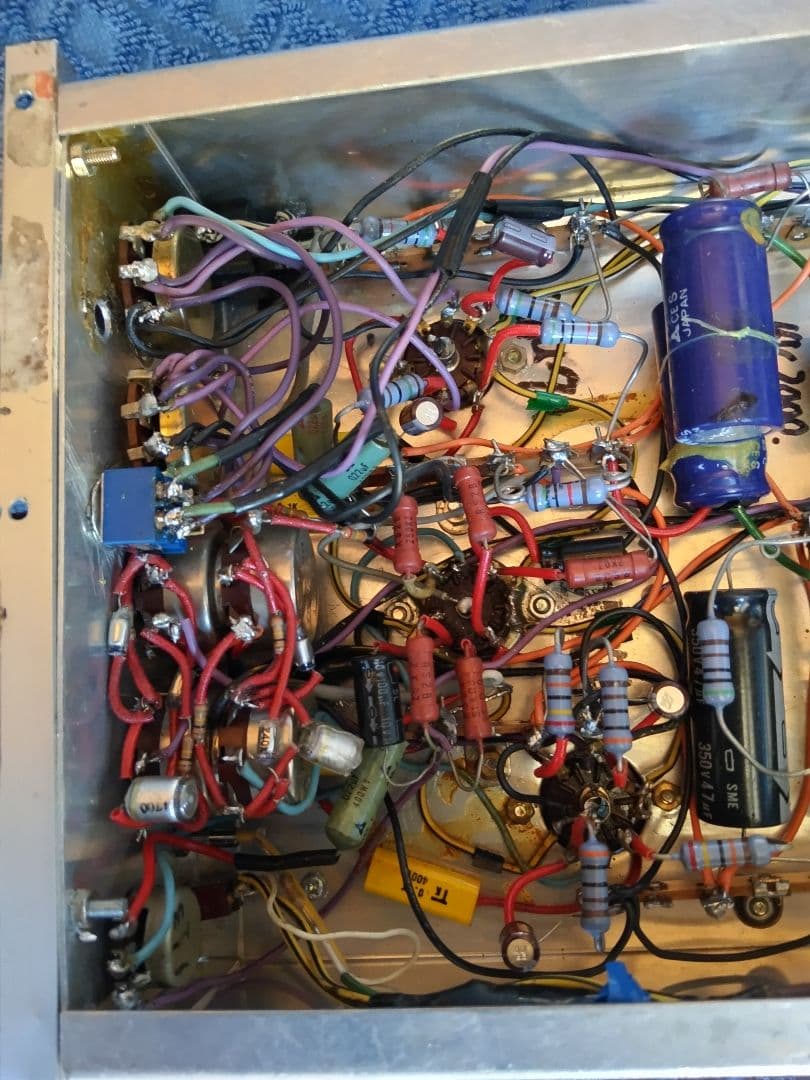 自作 マイク付き NF ステレオプリアンプ動作品の出品です。