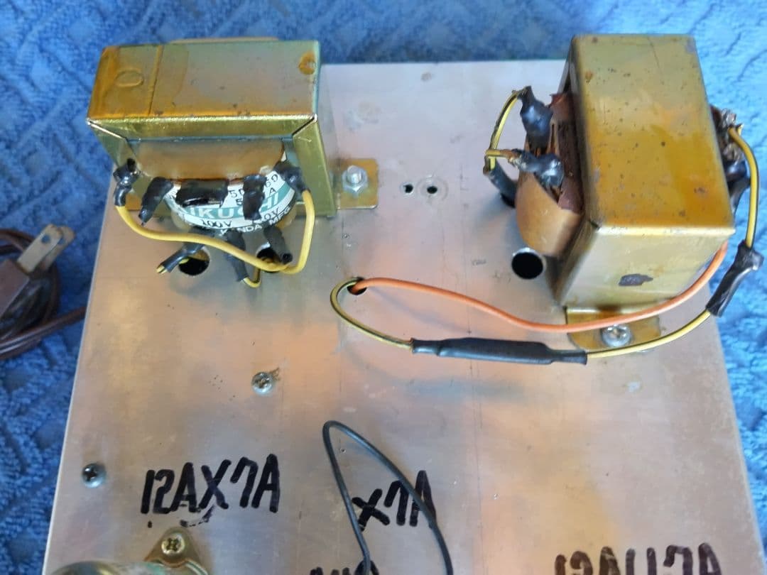 自作 マイク付き NF ステレオプリアンプ動作品の出品です。