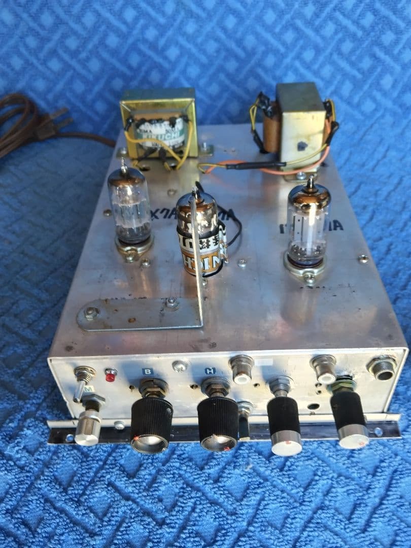 自作 マイク付き NF ステレオプリアンプ動作品の出品です。