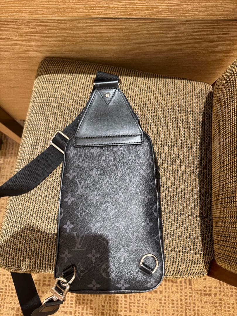 Louis Vuitton アダジュニュー・スリングバッグ PM