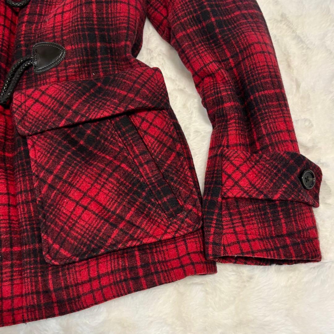 バーバリー ブラックレーベル ダッフルコート フード チェック柄 赤 Ｌサイズ