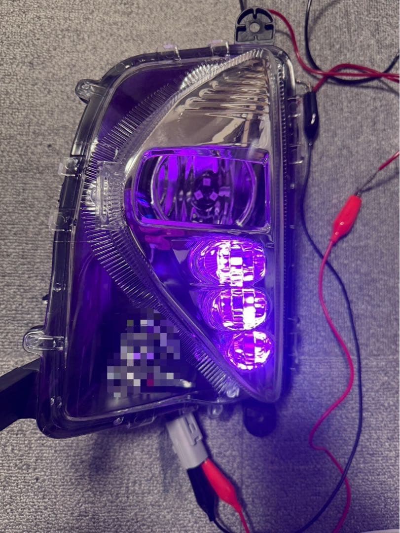 【即納】50プリウス　3連RGB バルブ交換式　H8H11H16バルブ対応