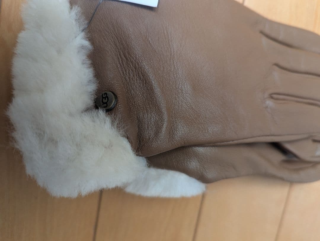 【新品未使用】UGG ブラウン レザー手袋