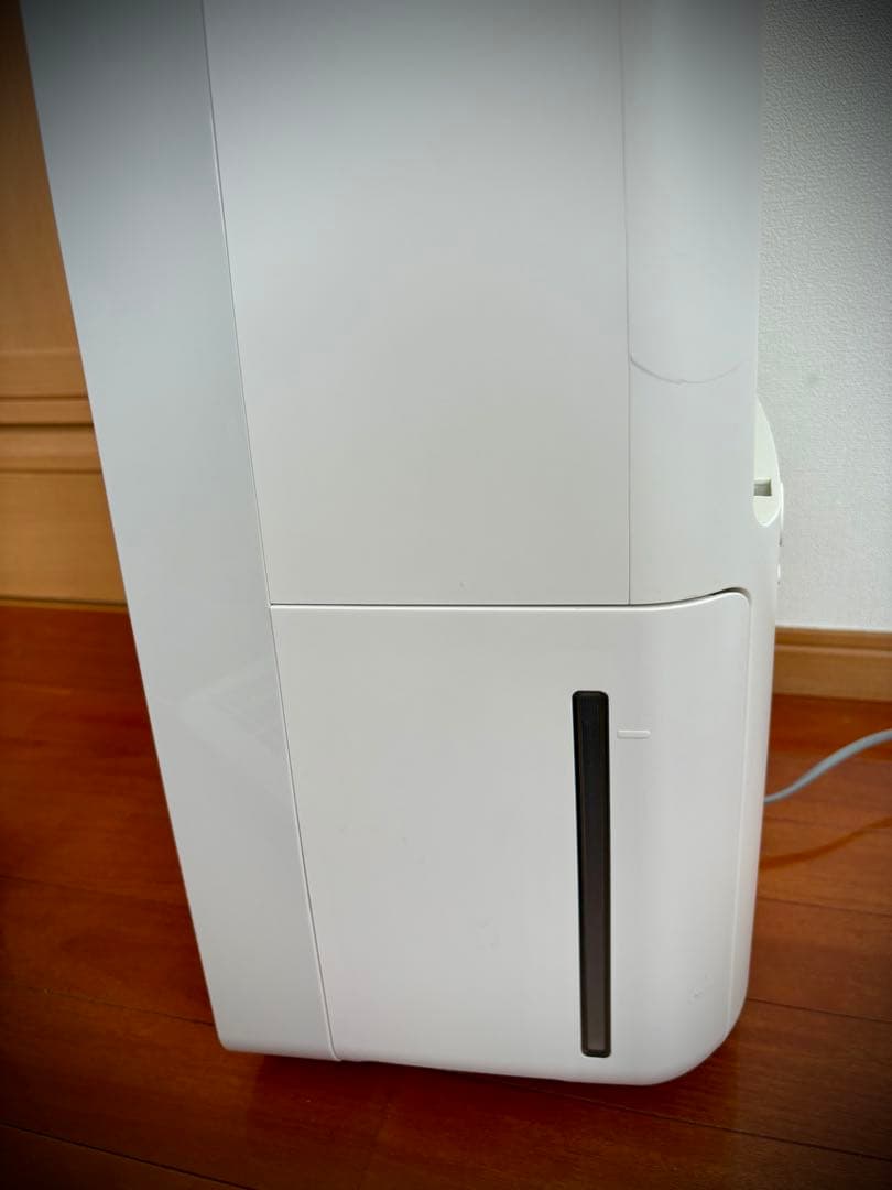 SHARP シャープ除湿機 CV-J120-W プラズマクラスター2020年製