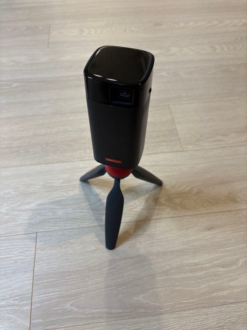 プロジェクター NEBULA Apollo（三脚付き）