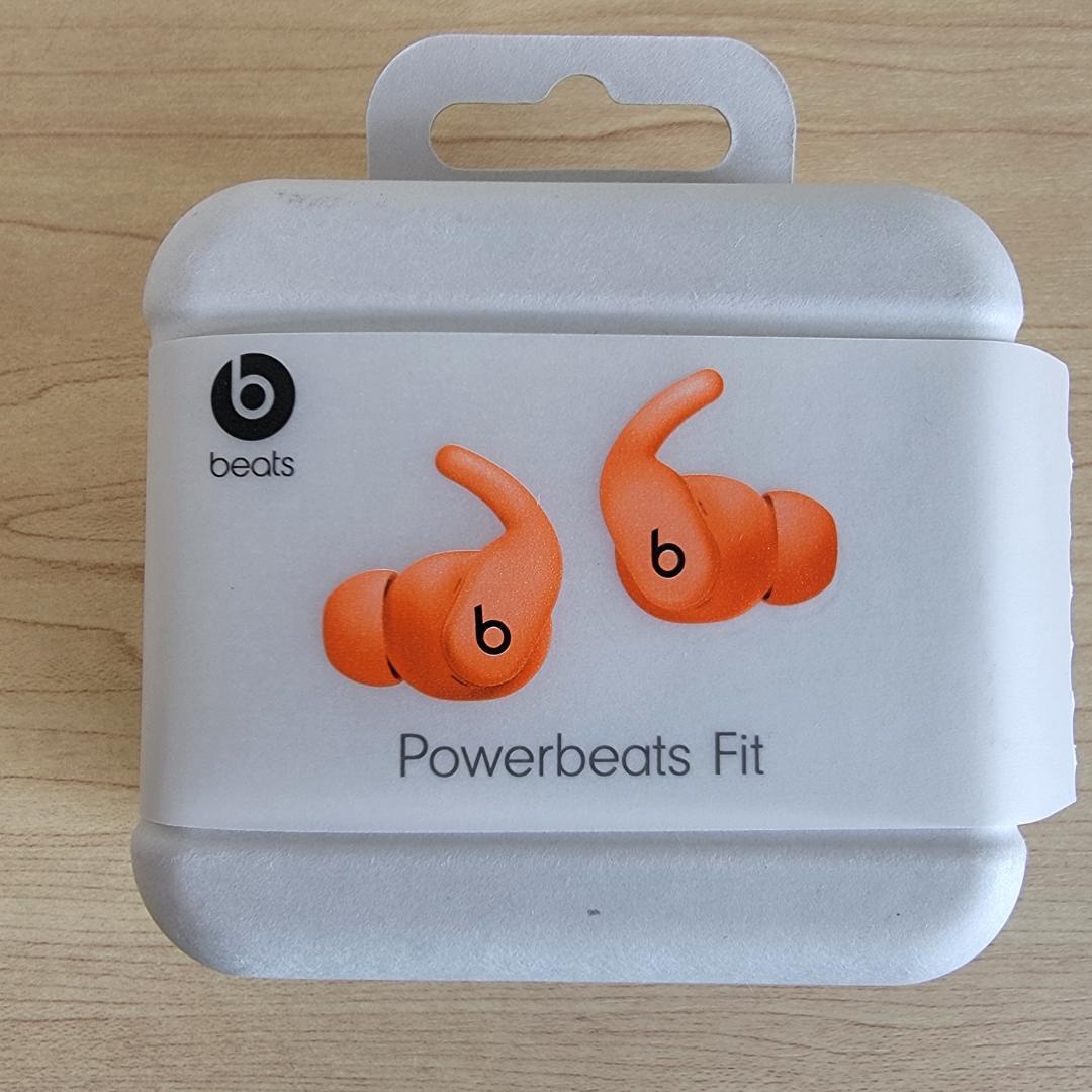 【ほぼ新品】Powerbeats Fit スパークオレンジ