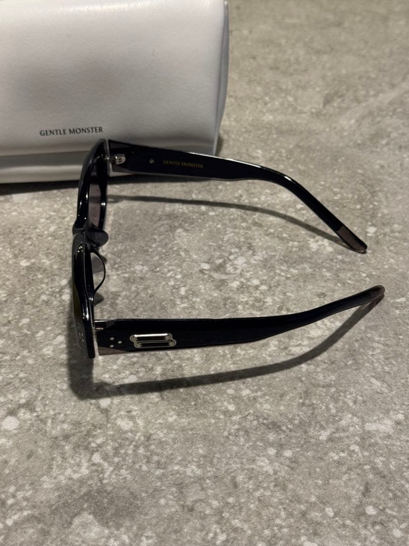 GENTLE MONSTER 【VOID】ケース付