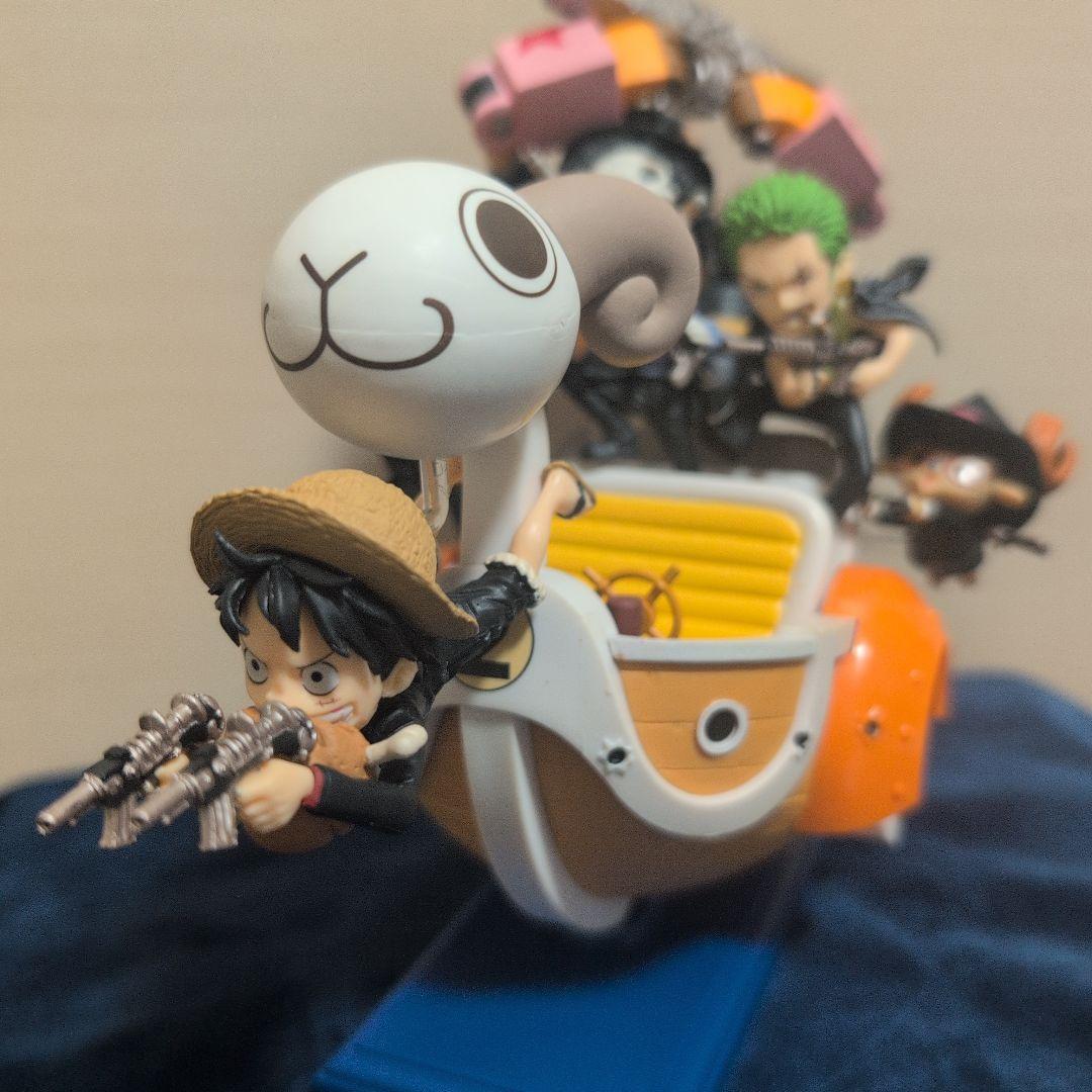 ワンピースワールドコレクタブル ミニメリー号ATTACK　開封品