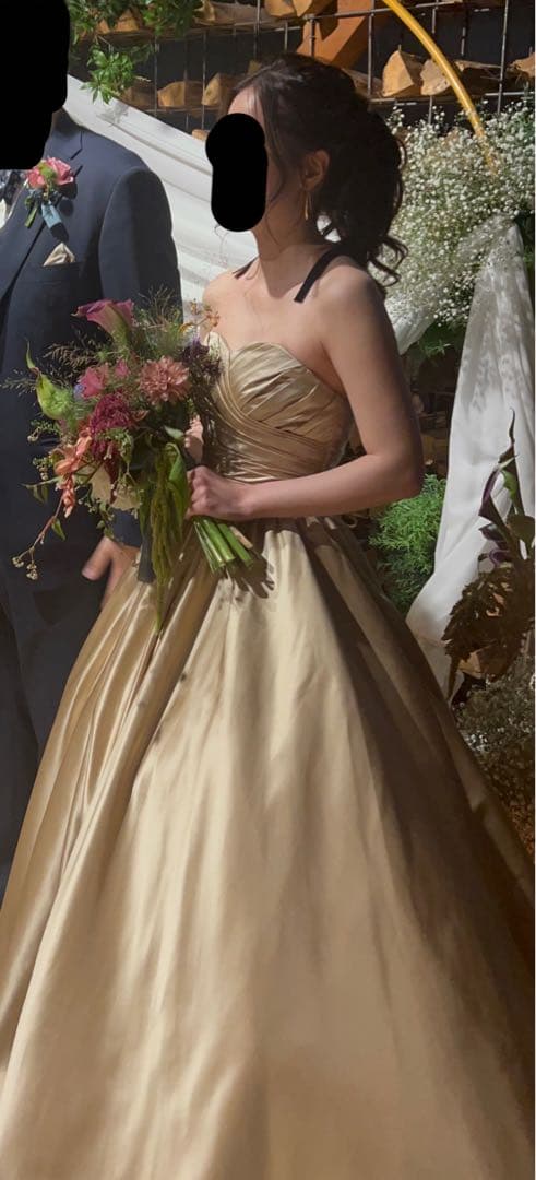 カラードレス　ゴールド　ベージュ　美品　ココメロディ　ウェディングドレス