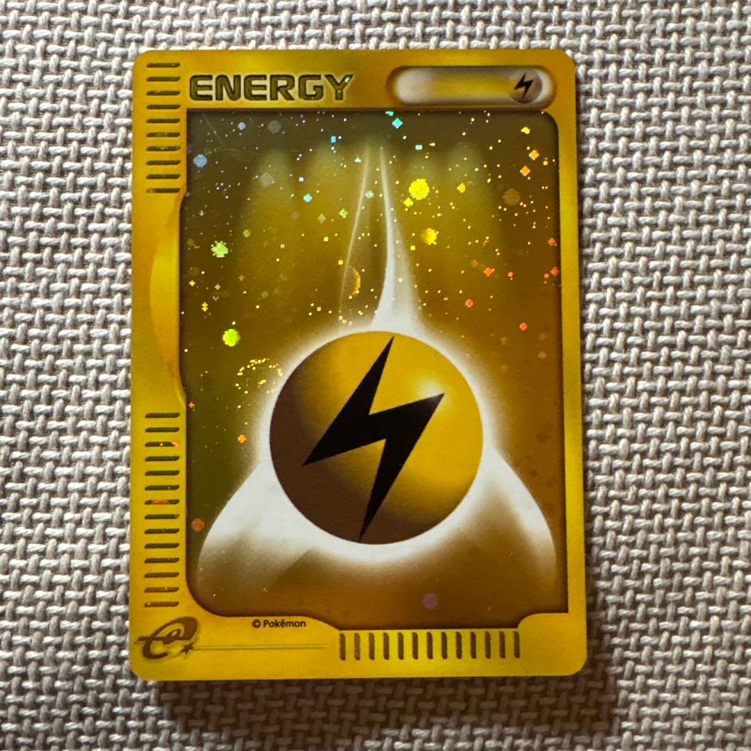 年*ル様 【美品】エネルギーカード8枚セット 草 炎 水 電気 格闘 超 悪 鋼