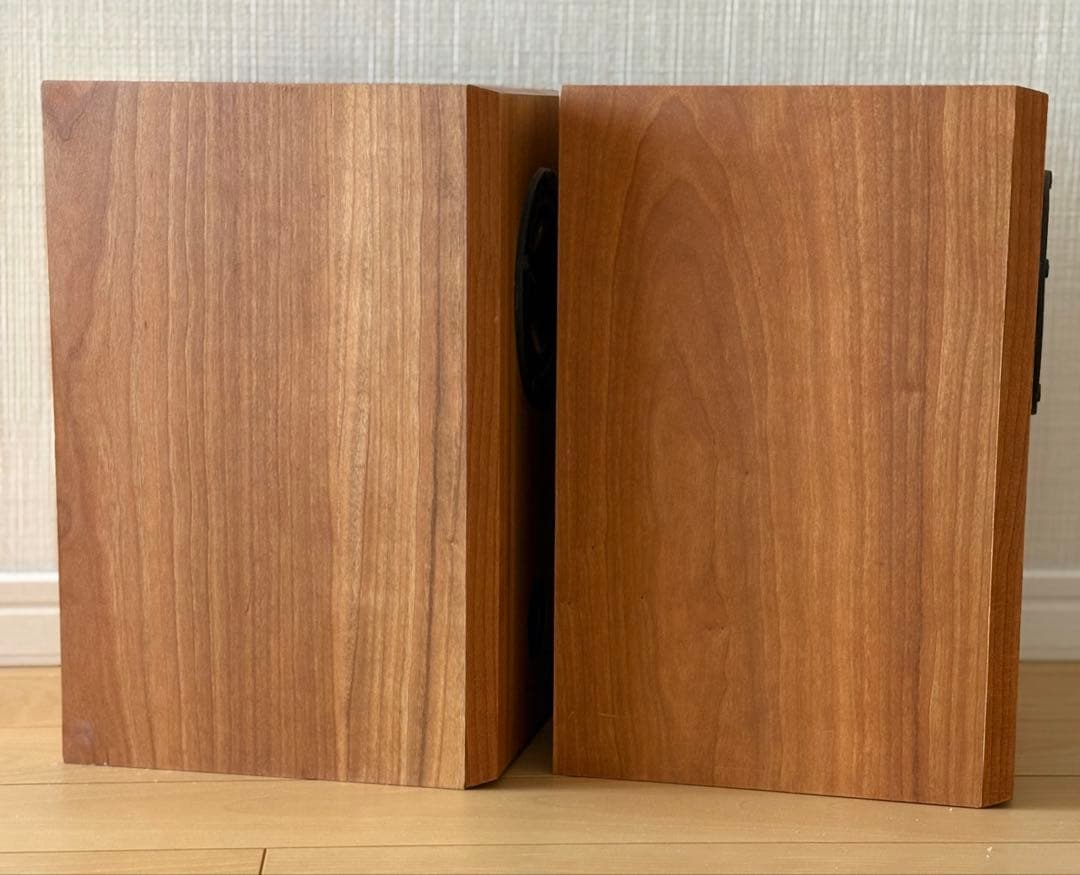 Mark audio PLUVIA7HD 木目エンクロジャー