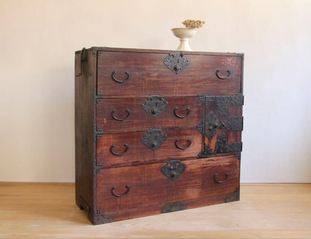 和箪笥　タンス　チェスト　4段　古道具　古家具　ビンテージ　アンティーク　レトロ