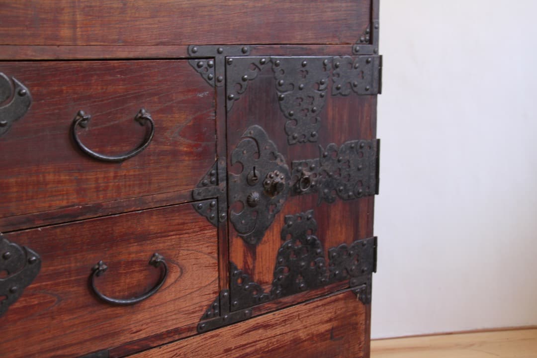 和箪笥　タンス　チェスト　4段　古道具　古家具　ビンテージ　アンティーク　レトロ