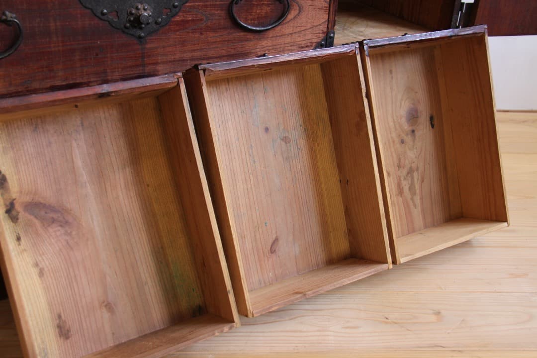 和箪笥　タンス　チェスト　4段　古道具　古家具　ビンテージ　アンティーク　レトロ