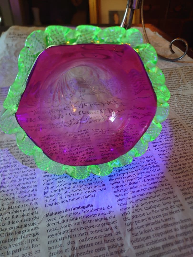 「売約済」イギリス1930s'イパーン クランベリー＆ヴァセリンフラワーベース