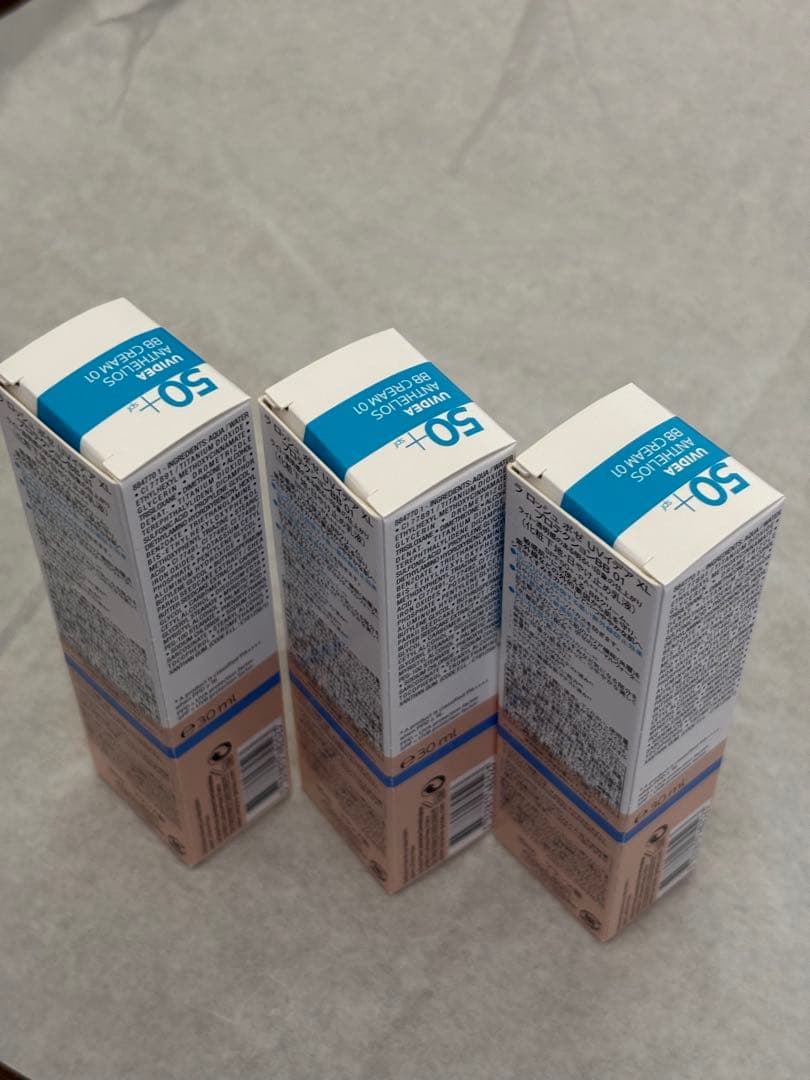 LA ROCHE-POSAY UVIDEA ANTHELIOS BB 01 3本