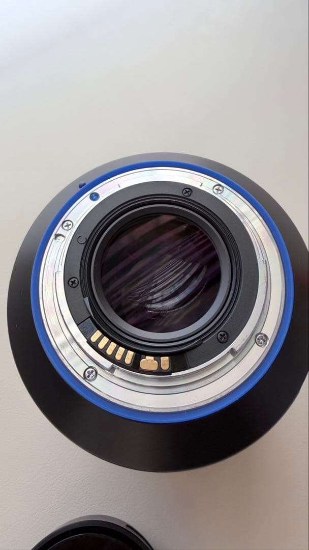 カールツァイス　Milvus 1.4/85 ZE [キヤノン用]