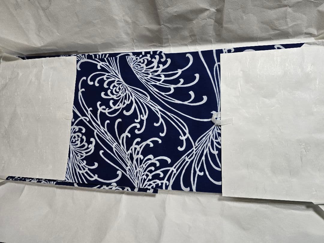 値下げしました。日本橋竺仙 波菊コーマ地浴衣単品美品