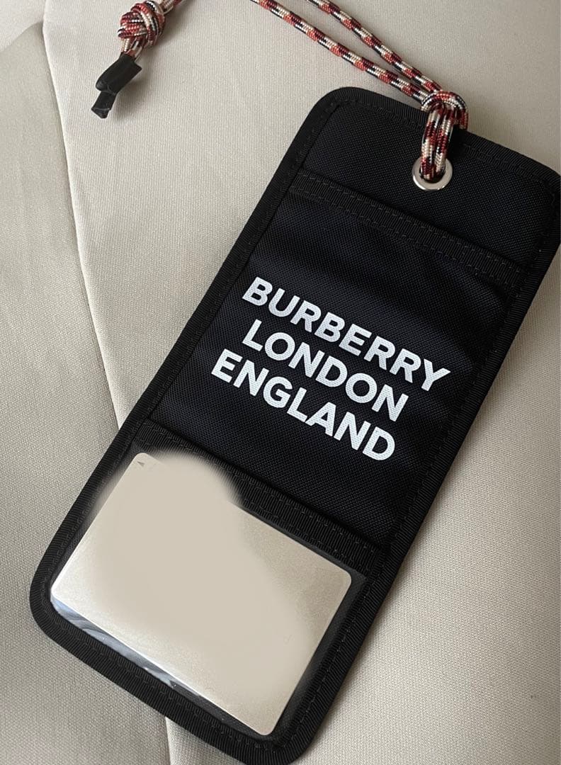 burberry london engjand カードケース