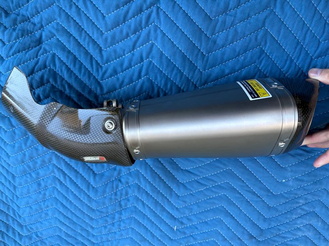  S1000R,S1000RR AKRAPOVIC スリップオンマフラー