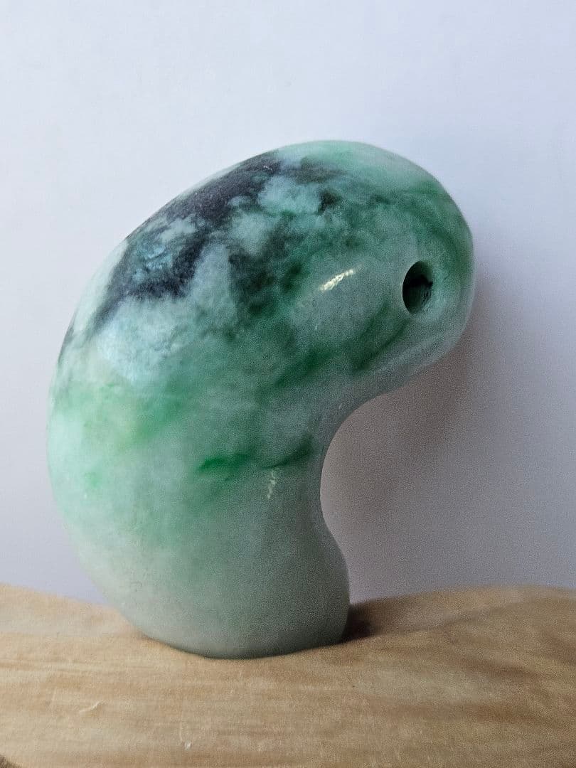 糸魚川 金山谷 翡翠勾玉　　　　☆18,000円☆