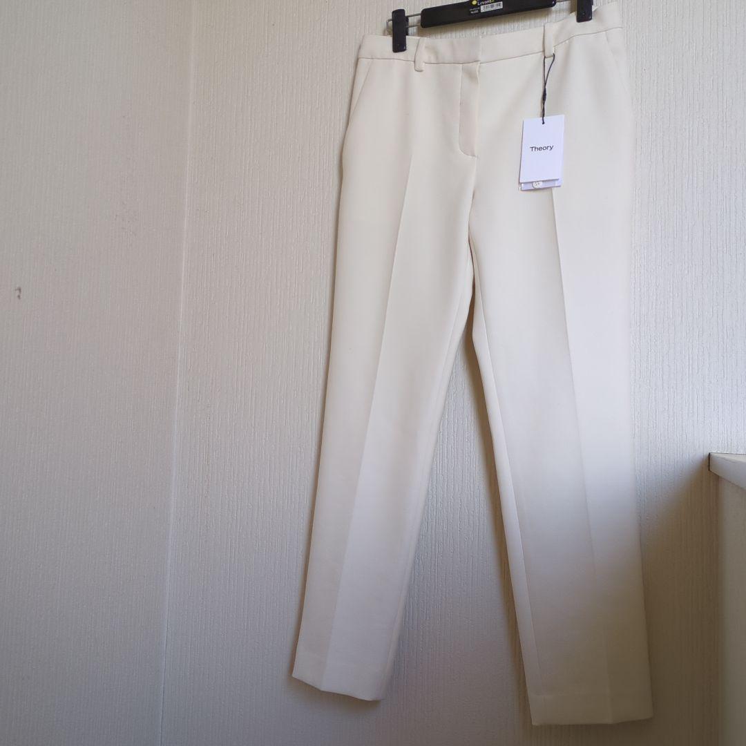 ✨♦新品未使用Theory （セオリー）アイボリー テーパードパンツ新品タグ付き
