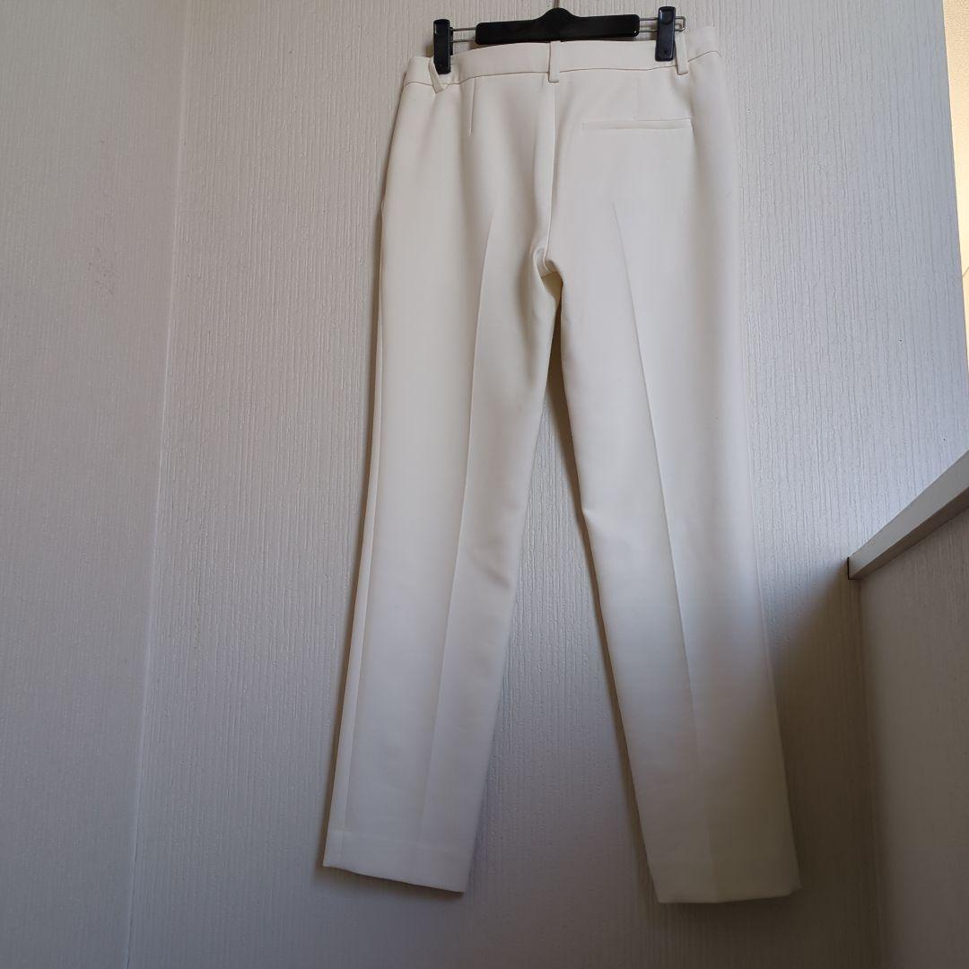 ✨♦新品未使用Theory （セオリー）アイボリー テーパードパンツ新品タグ付き