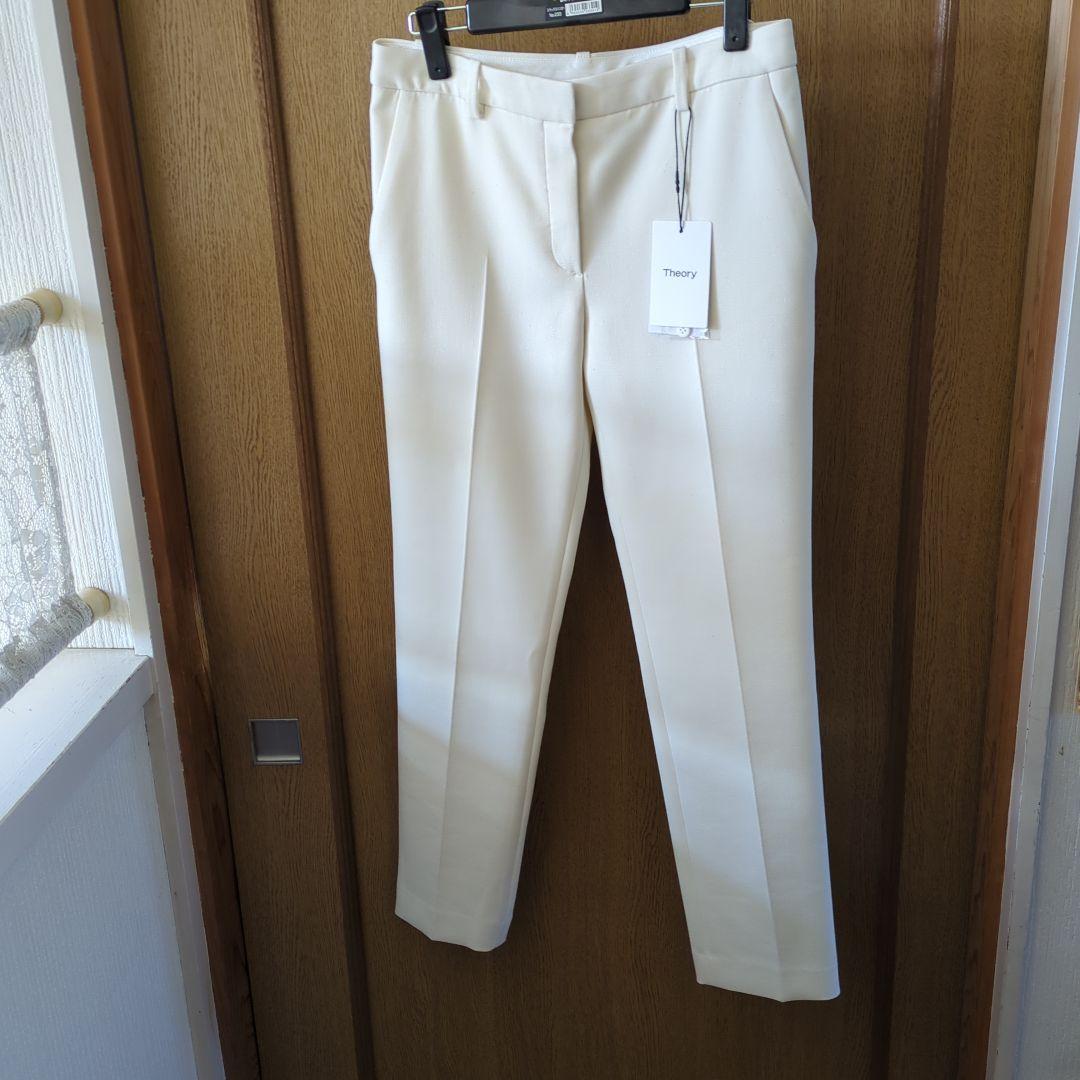 ✨♦新品未使用Theory （セオリー）アイボリー テーパードパンツ新品タグ付き