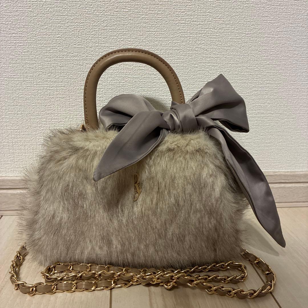 peony ピオニー 数量限定 NOBLE SECRET PHONE BAG