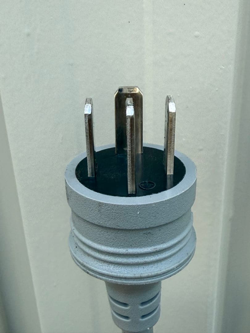 パナソニック　縦型冷凍庫　２０２１年製　飲食店　２００V　SRF-K783B